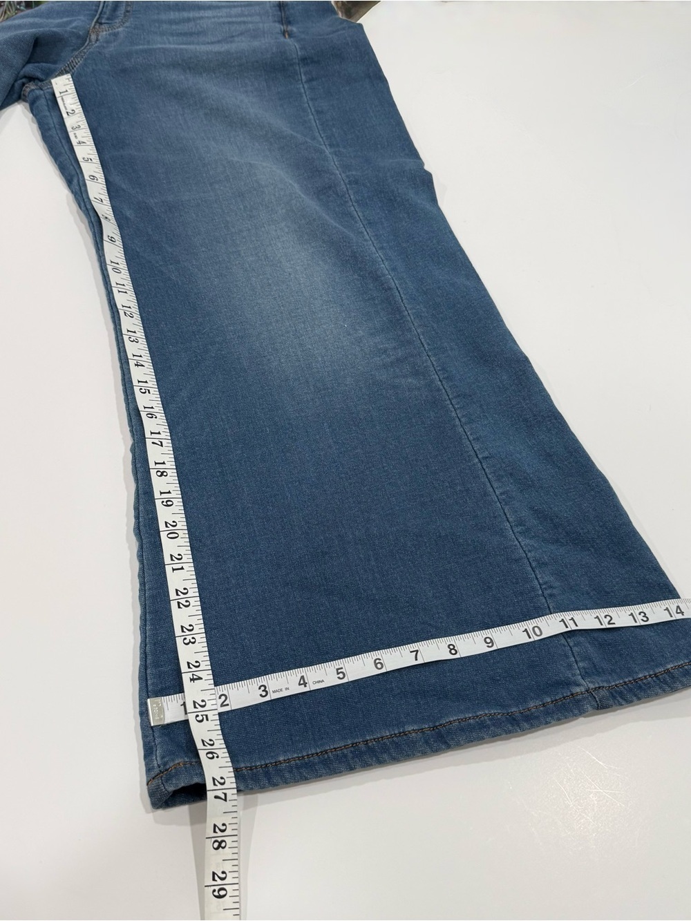 Anthropologie Pilcro Skirty High-Rise Crop Wide-Leg Jeans. Size 28P Boho Chic - Picture 5 of 6